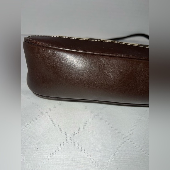 💥💥💥 Coach Vintage Y2K Brown Demi Monogram Shoulder Bag/ Baguette - Picture 6 of 11